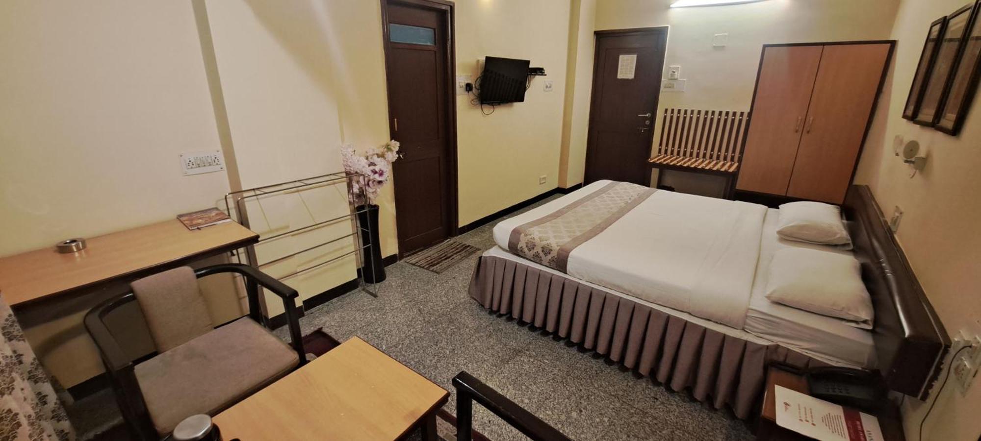 Hotel Swaroop Pune